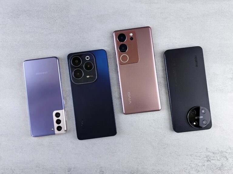 Multiple brand mobiles showing in one image which is explaining about best mobile phone